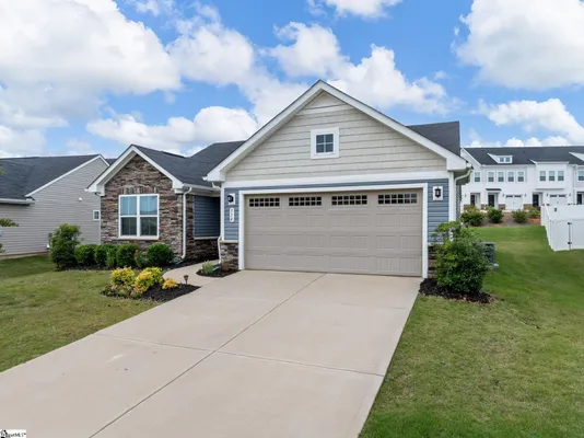 Property Slideshow image 3 of 29 | 514 olivia springs dr, Spartanburg, SC, 29302