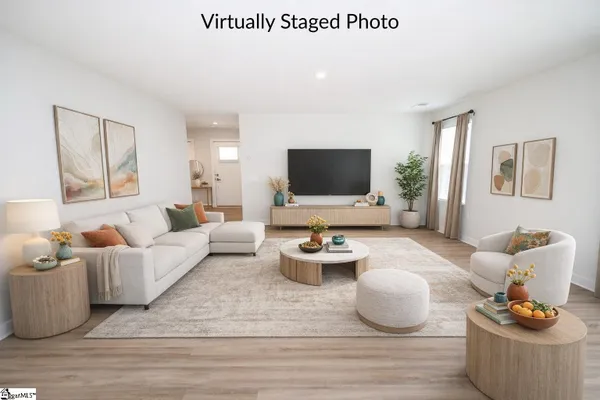 Property Slideshow image 2 of 26 | 640 hardwood dr, Boiling Springs, SC, 29316