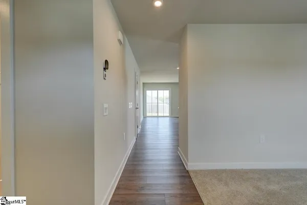 Property Slideshow image 2 of 34 | 917 blue willow ct, Spartanburg, SC, 29302