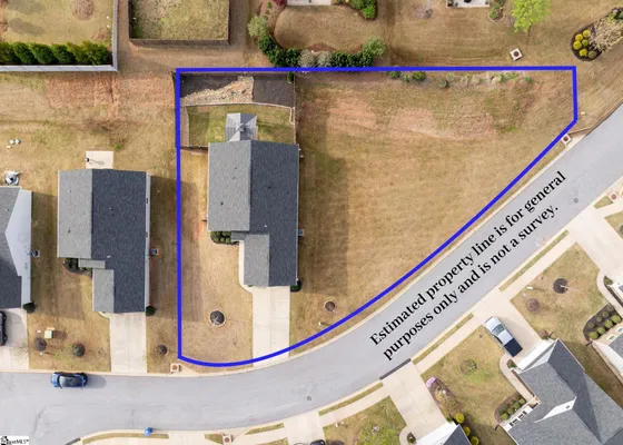 Property Slideshow image 3 of 30 | 402 edgehill ct, Greenville, SC, 29617