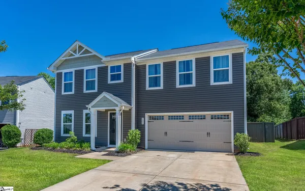 Property Slideshow image 2 of 24 | 306 maplestead farms ct, Greenville, SC, 29617