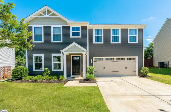 Property Slideshow image 3 of 24 | 306 maplestead farms ct, Greenville, SC, 29617