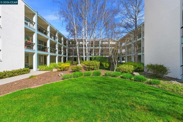 Property Slideshow image 2 of 36 | 1501 ptarmigan dr apt 1c, Walnut Creek, CA, 94595