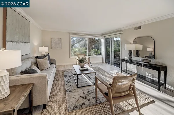 Property Slideshow image 3 of 51 | 2005 cactus ct 4, Walnut Creek, CA, 94595