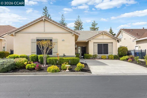Property Slideshow image 2 of 49 | 377 st claire ter, Brentwood, CA, 94513