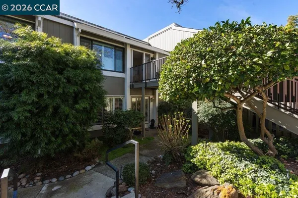 Property Slideshow image 2 of 45 | 3136 rossmoor pkwy 6, Walnut Creek, CA, 94595