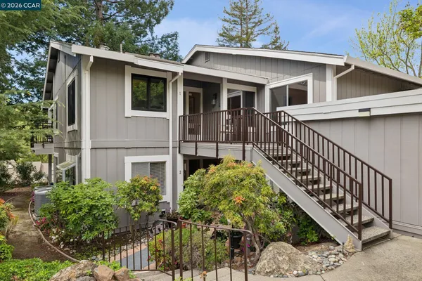 Property Slideshow image 2 of 52 | 2075 cactus ct 1, Walnut Creek, CA, 94595