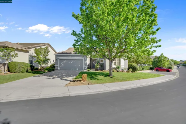 Property Slideshow image 3 of 51 | 1524 bismarck ln, Brentwood, CA, 94513