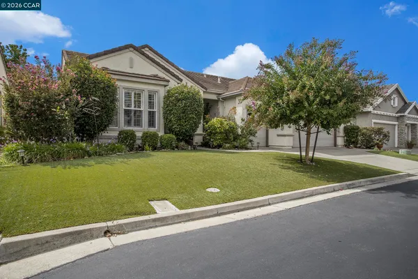 Property Slideshow image 3 of 34 | 451 tayberry ln, Brentwood, CA, 94513