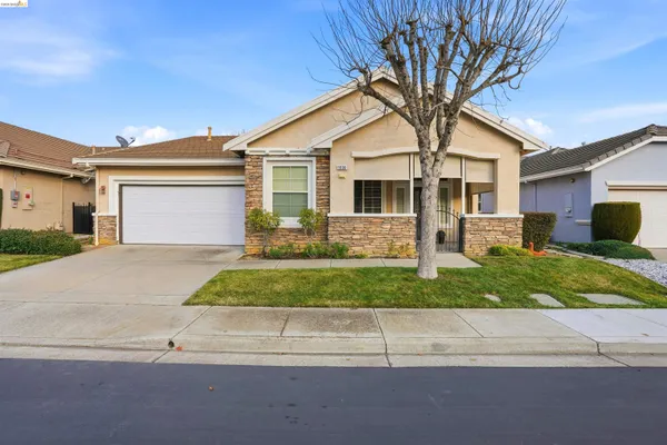 Property Slideshow image 2 of 35 | 1036 bismarck ter, Brentwood, CA, 94513
