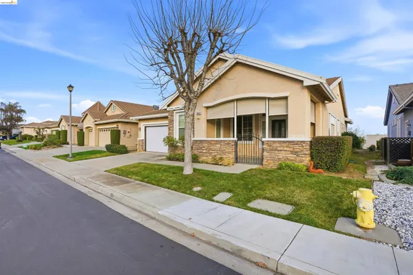 Property Slideshow image 3 of 35 | 1036 bismarck ter, Brentwood, CA, 94513