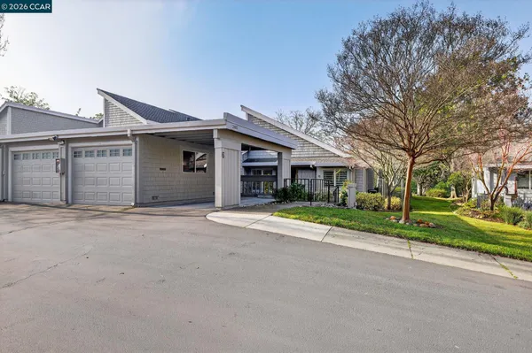 Property Slideshow image 2 of 26 | 2605 saklan indian dr 6, Walnut Creek, CA, 94595