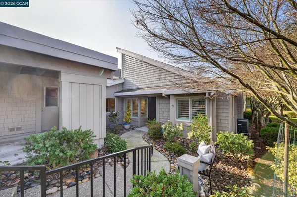 Property Slideshow image 3 of 26 | 2605 saklan indian dr 6, Walnut Creek, CA, 94595