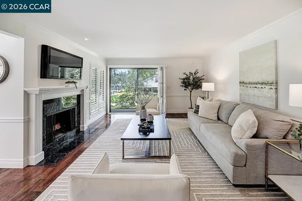 Property Slideshow image 2 of 50 | 3142 rossmoor pkwy 2, Walnut Creek, CA, 94595
