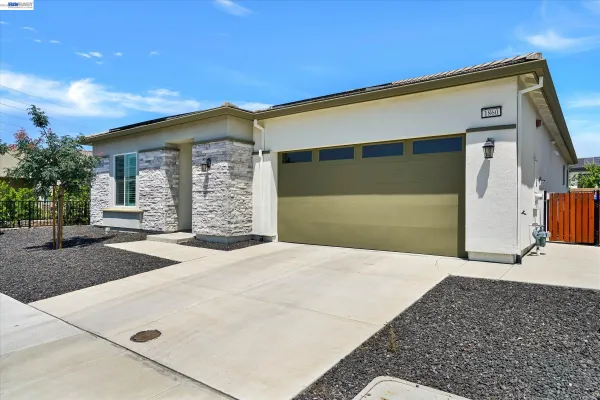 Property Slideshow image 3 of 35 | 1860 morello dr, Brentwood, CA, 94513