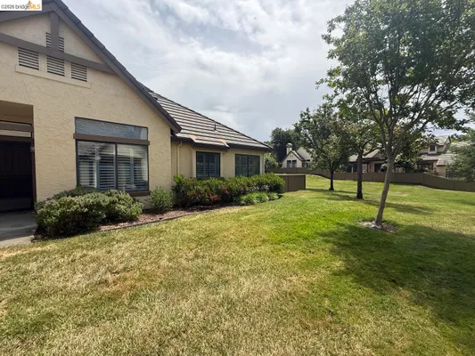 Property Slideshow image 2 of 30 | 7693 galloway dr, San Jose, CA, 95135