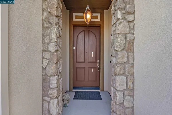 Property Slideshow image 3 of 48 | 1577 chianti ln, Brentwood, CA, 94513