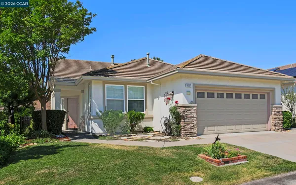 Property Slideshow image 2 of 29 | 1637 regent dr, Brentwood, CA, 94513