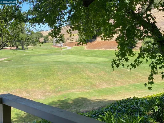 Property Slideshow image 3 of 4 | 3350 rossmoor pkwy 4, Walnut Creek, CA, 94595
