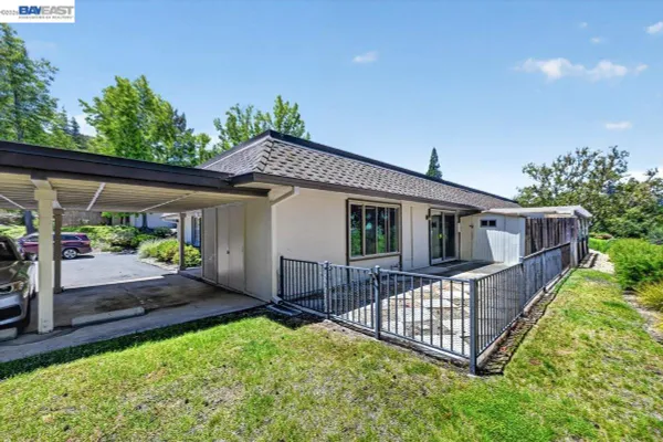 Property Slideshow image 3 of 24 | 1912 ptarmigan dr 2, Walnut Creek, CA, 94595