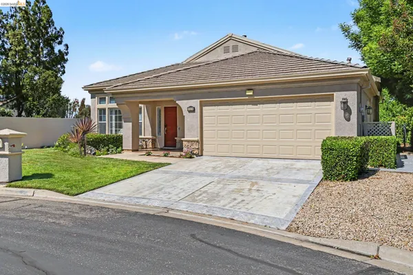 Property Slideshow image 2 of 41 | 424 gravenstein ter, Brentwood, CA, 94513