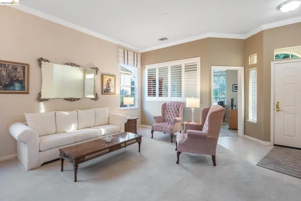 Property Slideshow image 3 of 30 | 725 richardson dr, Brentwood, CA, 94513