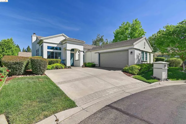 Property Slideshow image 2 of 40 | 413 cortland ter, Brentwood, CA, 94513