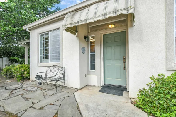 Property Slideshow image 2 of 24 | 1720 jubilee dr, Brentwood, CA, 94513