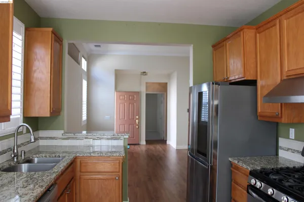 Property Slideshow image 2 of 30 | 1740 kent dr, Brentwood, CA, 94513