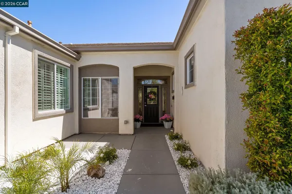 Property Slideshow image 2 of 61 | 346 gladstone dr, Brentwood, CA, 94513