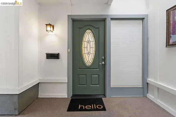 Property Slideshow image 2 of 28 | 1156 running springs rd 6, Walnut Creek, CA, 94595