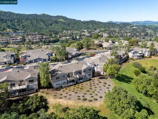 Property Slideshow image 2 of 21 | 568 high eagle ct, Walnut Creek, CA, 94595