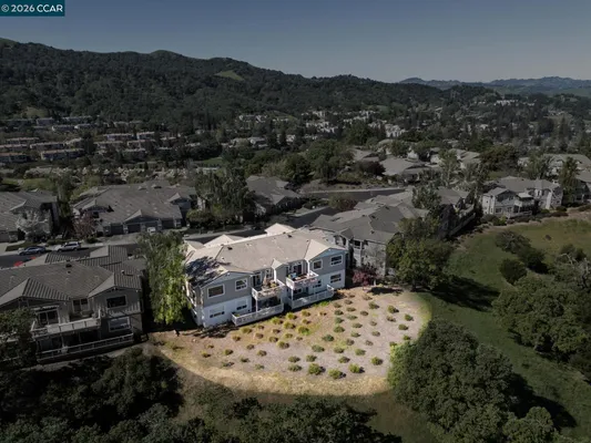 Property Slideshow image 3 of 21 | 568 high eagle ct, Walnut Creek, CA, 94595