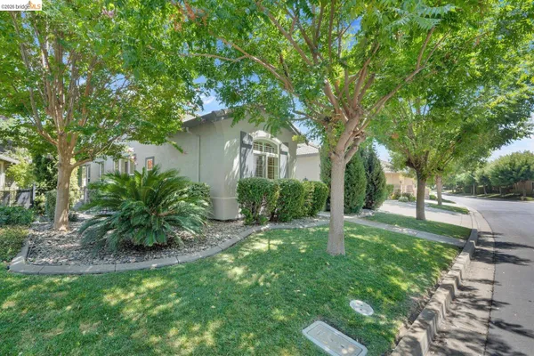 Property Slideshow image 3 of 46 | 1161 bacchini ln, Brentwood, CA, 94513