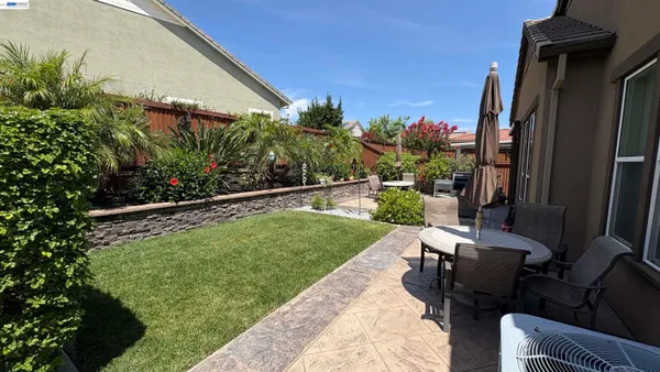 Property Slideshow image 2 of 6 | 2107 rioja way, Brentwood, CA, 94513
