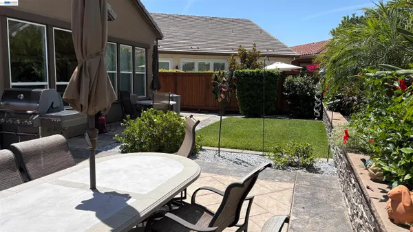 Property Slideshow image 3 of 6 | 2107 rioja way, Brentwood, CA, 94513