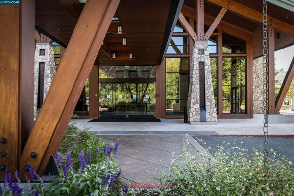 Property Slideshow image 3 of 18 | 1348 rockledge ln 7, Walnut Creek, CA, 94595