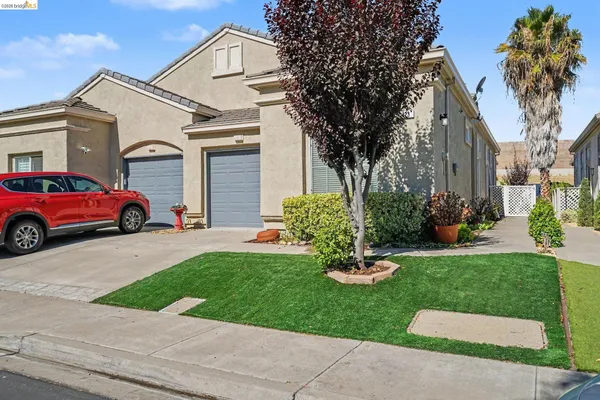 Property Slideshow image 3 of 28 | 473 desert gold ter, Brentwood, CA, 94513