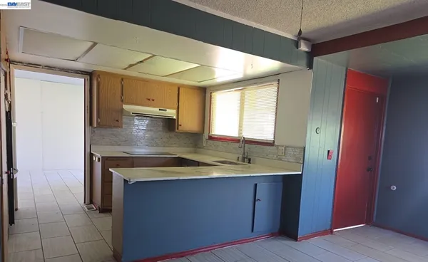 Property Slideshow image 3 of 7 | 146 isle royale cir, Vacaville, CA, 95687