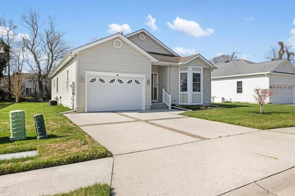 Property Slideshow image 3 of 26 | 40 wynndemere ct, Cape May Court House, NJ, 08210