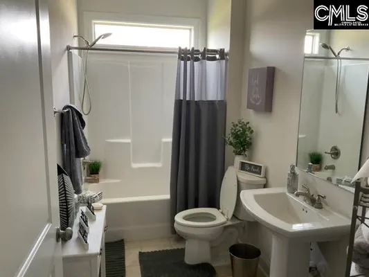 Property Slideshow image 3 of 28 | 736 millpoint way, Elgin, SC, 29045