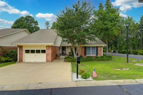 Property Slideshow image 2 of 47 | 302 forestland ct, West Columbia, SC, 29169