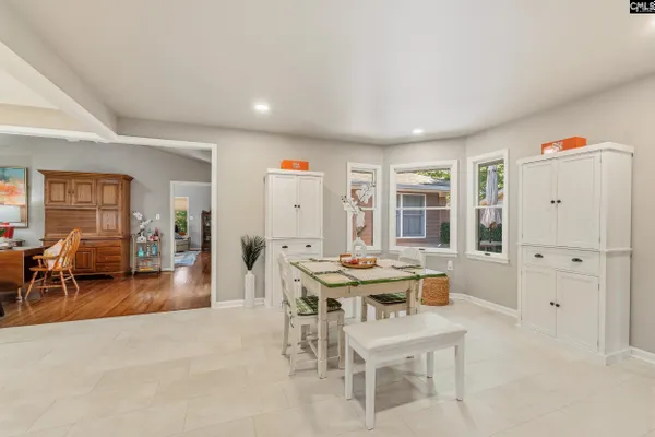 Property Slideshow image 3 of 20 | 607 ashwood cir, West Columbia, SC, 29169