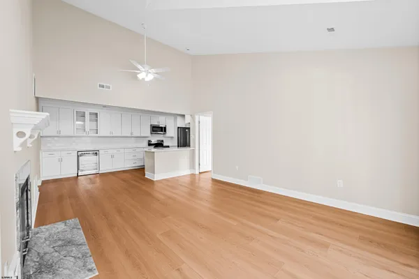 Property Slideshow image 3 of 29 | 550 central i7, Linwood, NJ, 08221