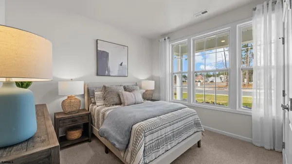 Property Slideshow image 2 of 21 | 240 huntington dr, Egg Harbor Township, NJ, 08234