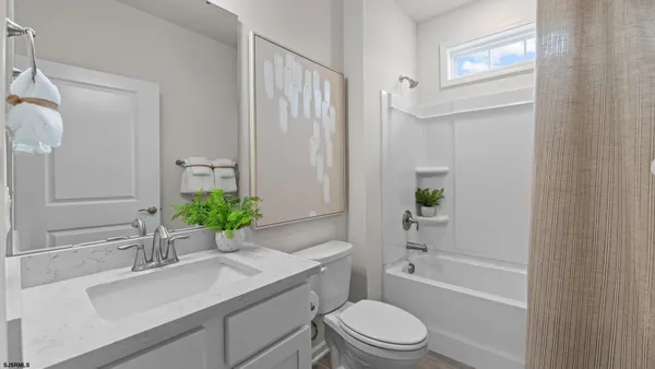 Property Slideshow image 3 of 21 | 240 huntington dr, Egg Harbor Township, NJ, 08234