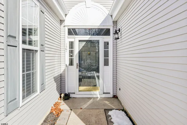 Property Slideshow image 3 of 46 | 127 newcastle, Galloway Township, NJ, 08205