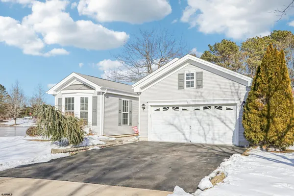 Property Slideshow image 2 of 48 | 127 newcastle, Galloway Township, NJ, 08205