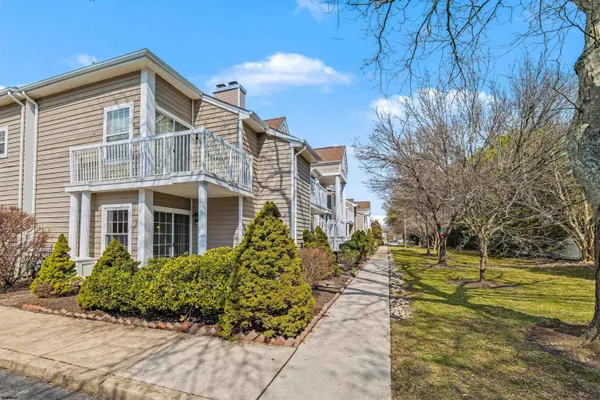 Property Slideshow image 3 of 35 | 550 central ave m-14, Linwood, NJ, 08221