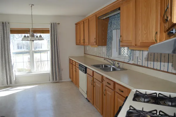 Property Slideshow image 2 of 15 | 4 laurel ct, Mays Landing, NJ, 08330